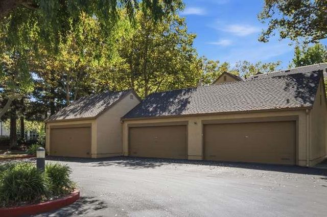 2049 Foxhall Loop, San Jose, CA 95125