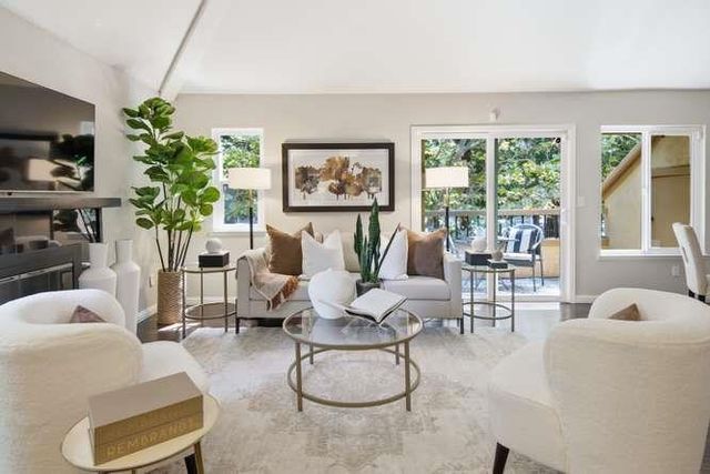 2049 Foxhall Loop, San Jose, CA 95125