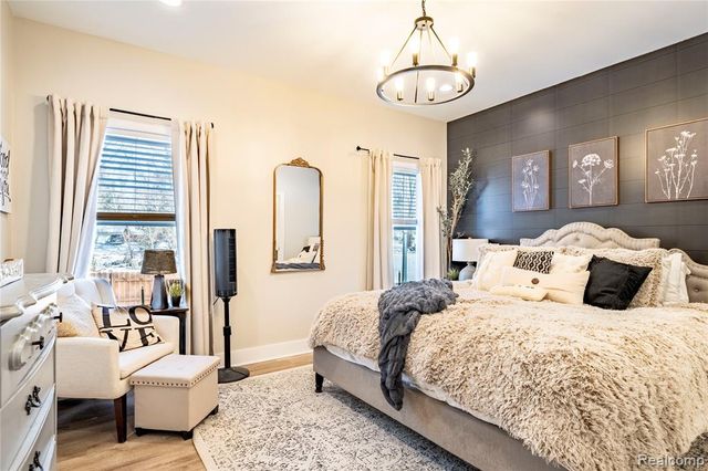 5730 Crescent Road, Waterford, MI 48327