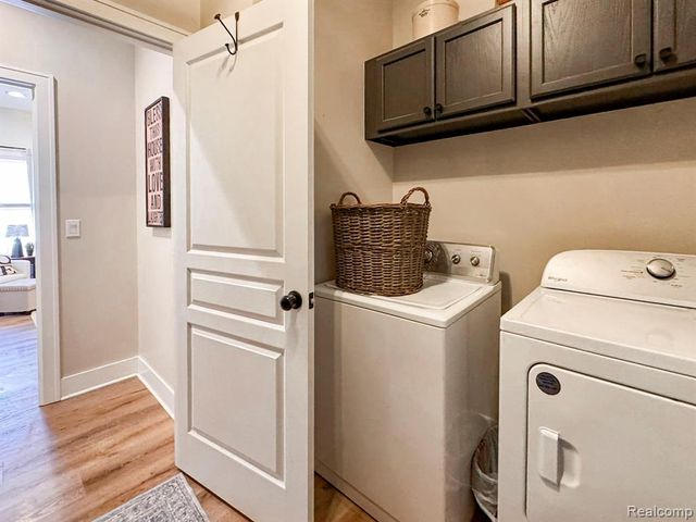 5730 Crescent Road, Waterford, MI 48327