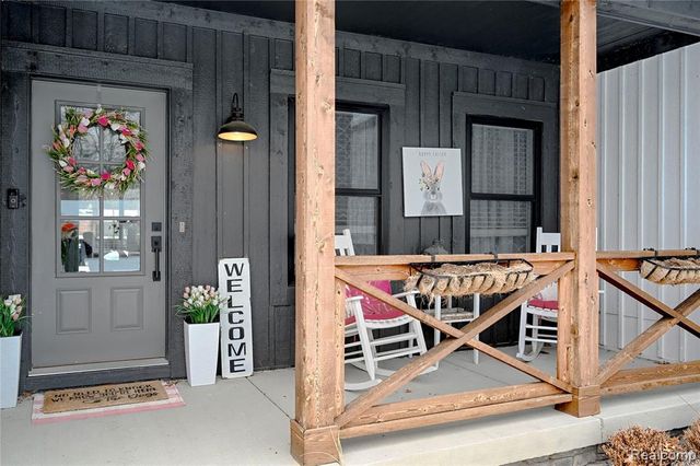 5730 Crescent Road, Waterford, MI 48327