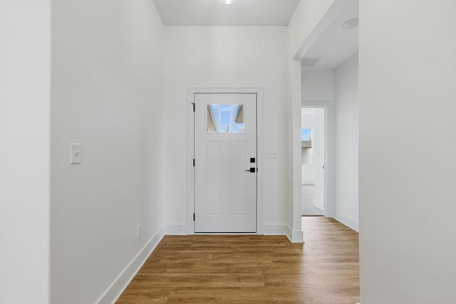 608 E Elmwood St, Park City, KS 67147