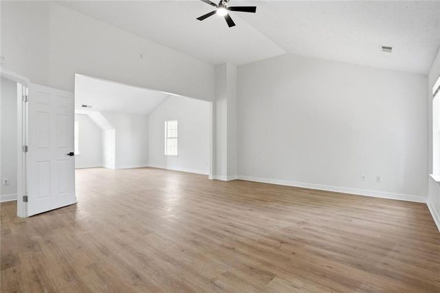 6415 Grey Fox Way, Riverdale, GA 30296