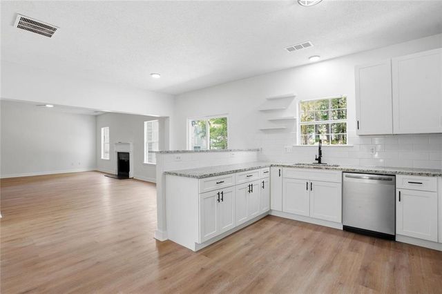 6415 Grey Fox Way, Riverdale, GA 30296