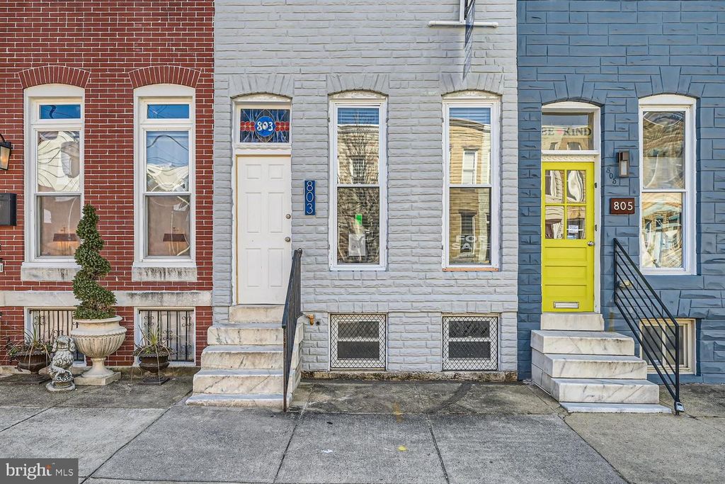 Image 3 of property listing at 803 WELLINGTON ST, Baltimore, MD 21211