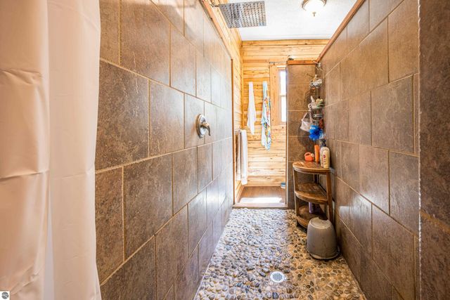 329 Ely Street, Alma, MI 48801