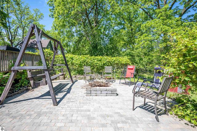329 Ely Street, Alma, MI 48801