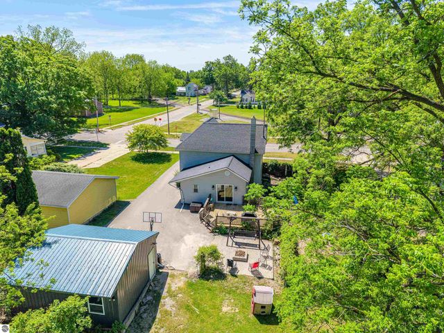 329 Ely Street, Alma, MI 48801