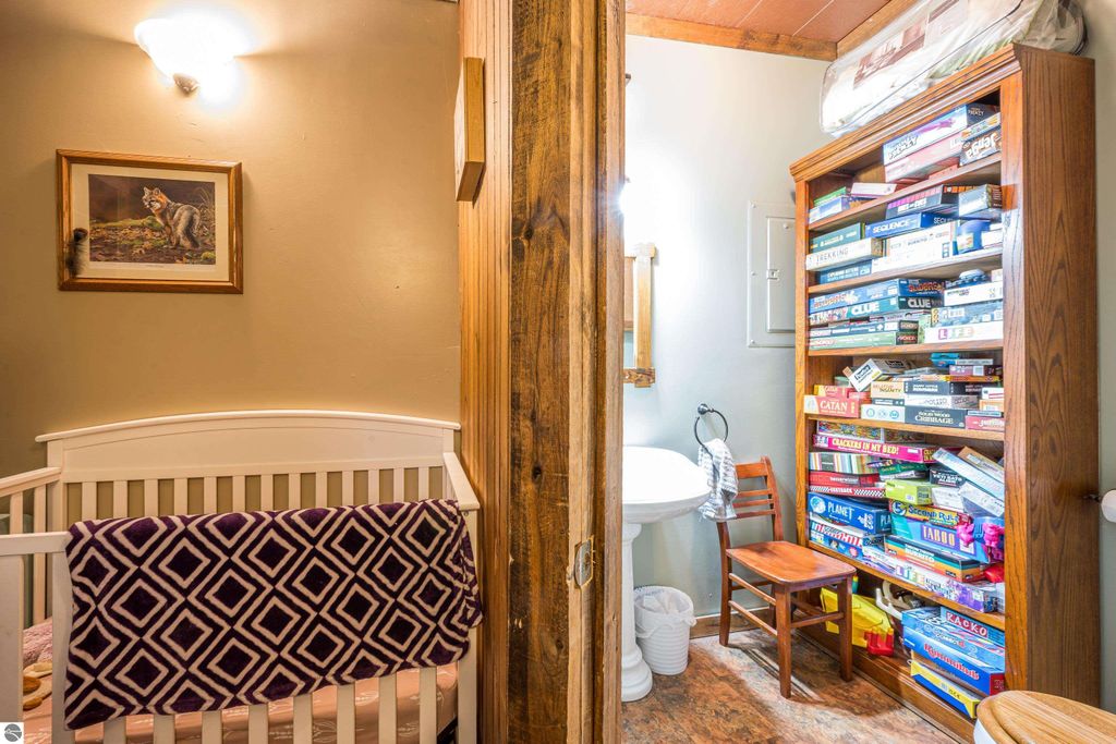 Image 22 of property listing at 329 Ely Street, Alma, MI 48801