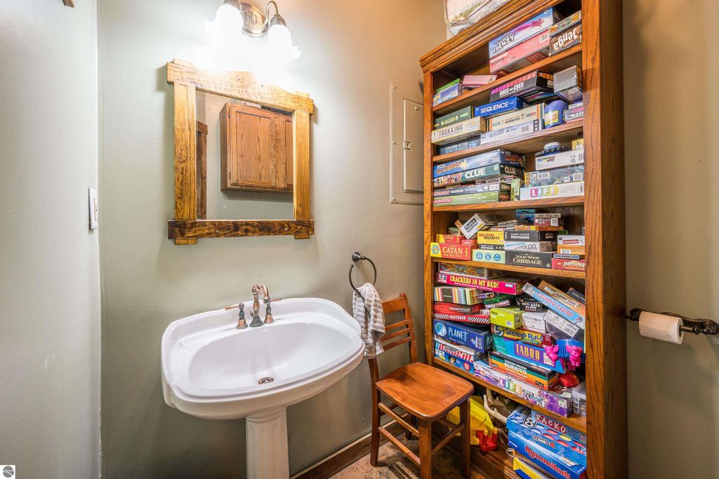 Image 23 of property listing at 329 Ely Street, Alma, MI 48801