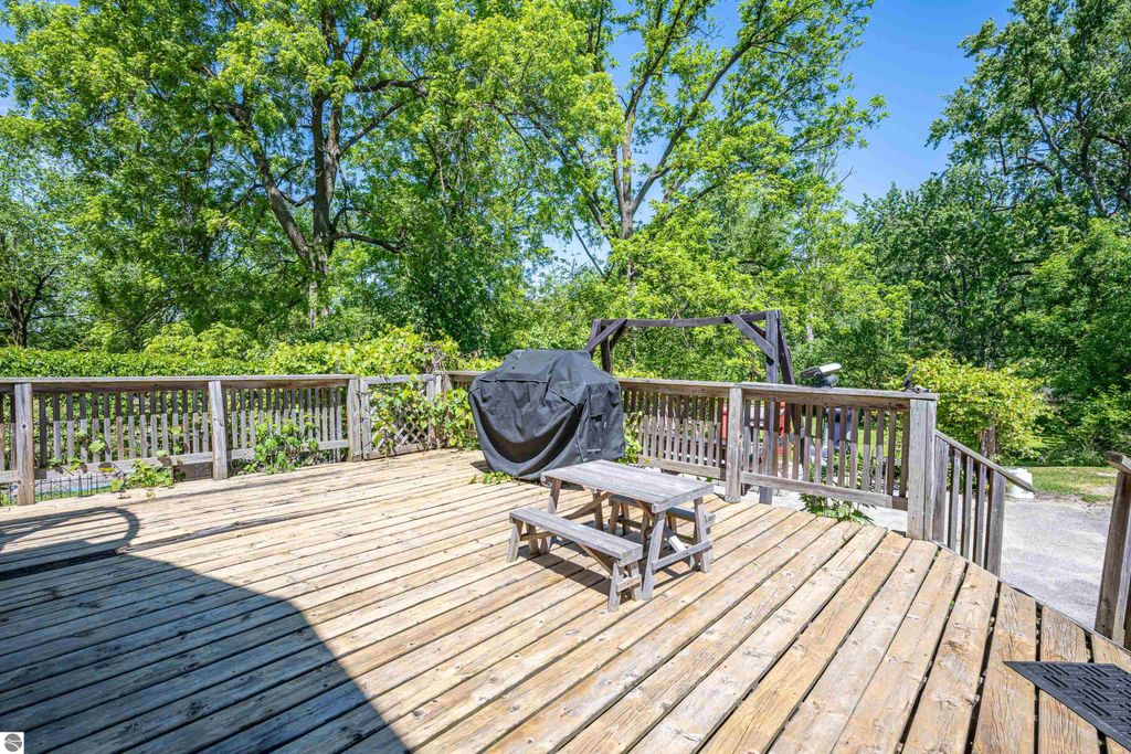 Image 41 of property listing at 329 Ely Street, Alma, MI 48801