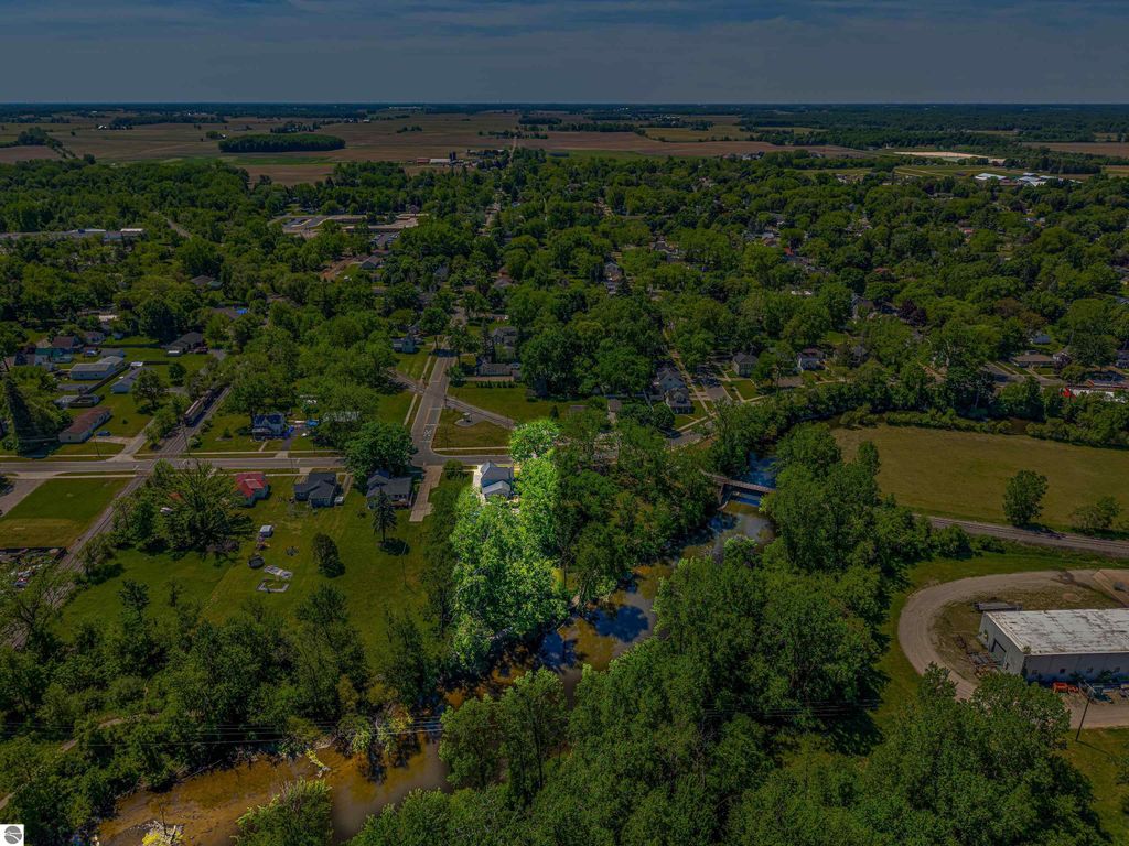 Image 53 of property listing at 329 Ely Street, Alma, MI 48801