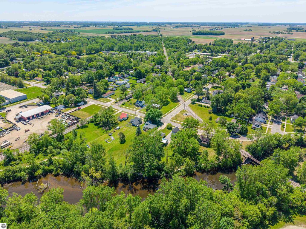 Image 55 of property listing at 329 Ely Street, Alma, MI 48801