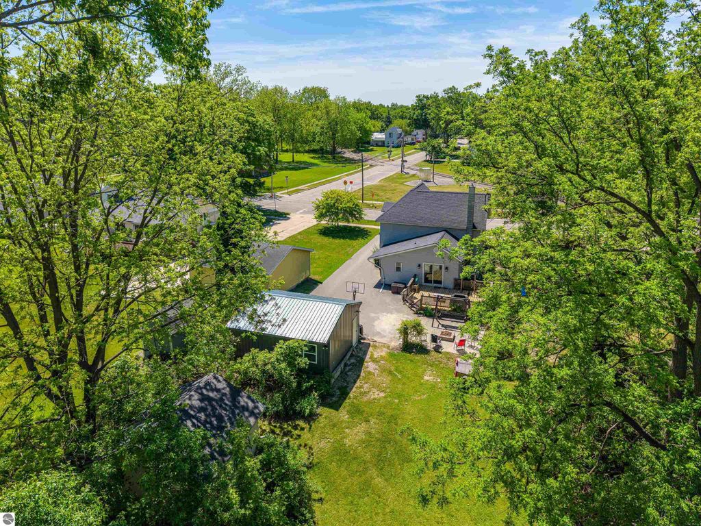 Image 57 of property listing at 329 Ely Street, Alma, MI 48801