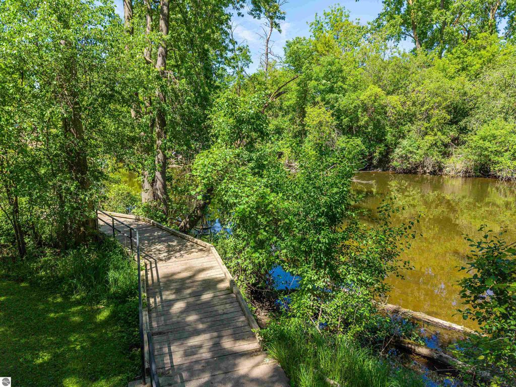 Image 61 of property listing at 329 Ely Street, Alma, MI 48801