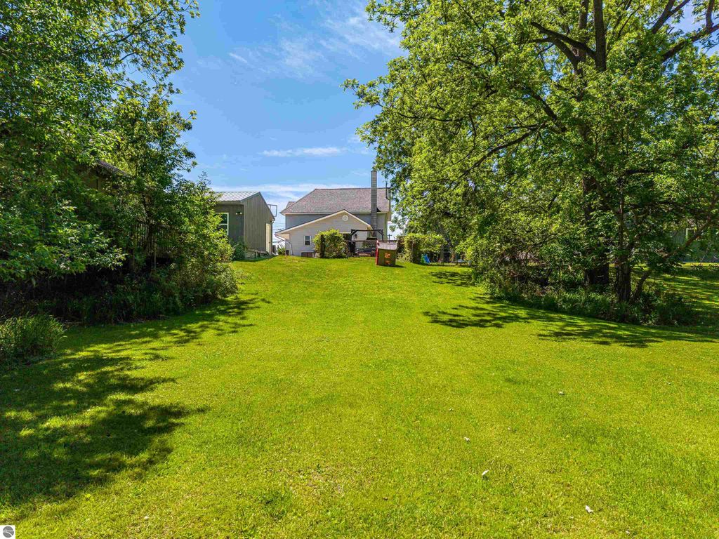 Image 67 of property listing at 329 Ely Street, Alma, MI 48801