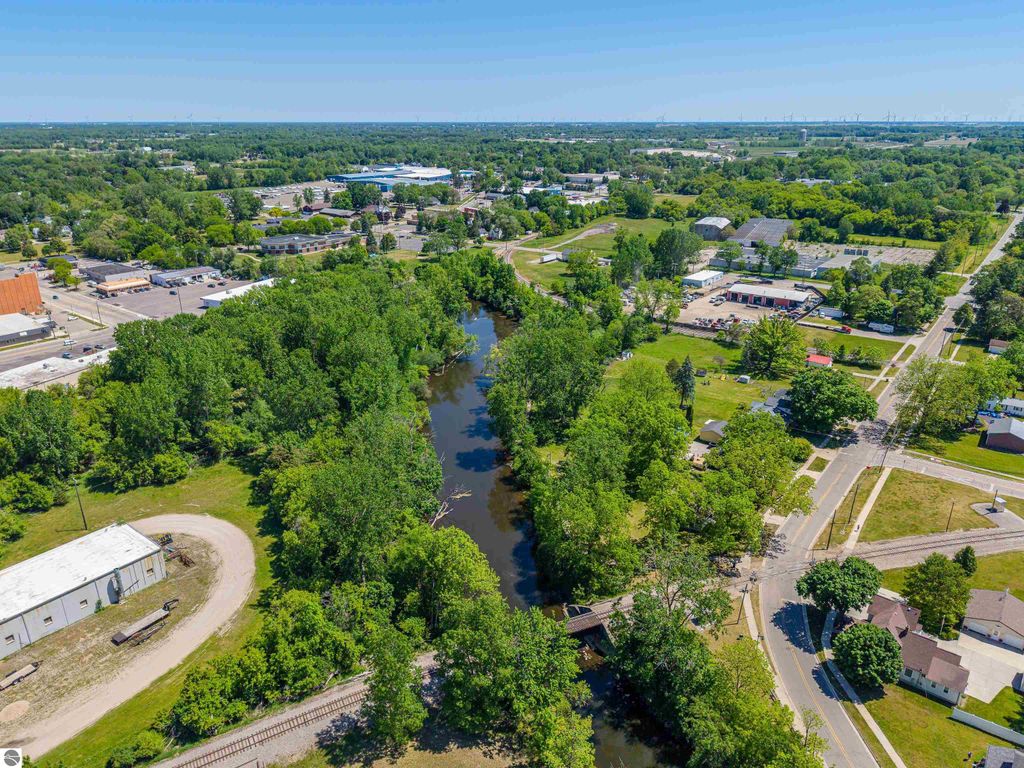 Image 69 of property listing at 329 Ely Street, Alma, MI 48801