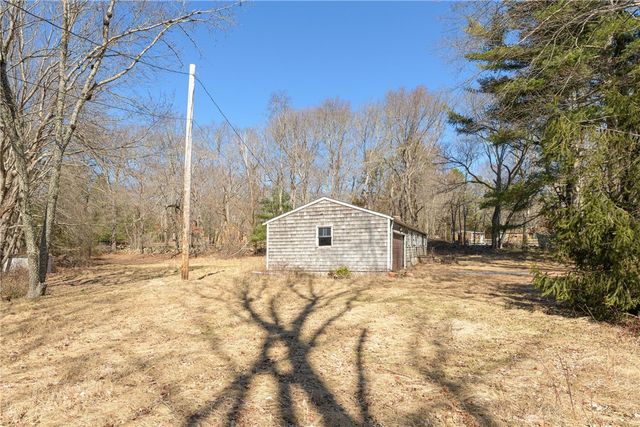 213 Hallville Road, Exeter, RI 02822