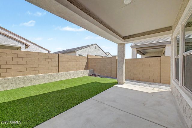7926 W FRIER Drive, Glendale, AZ 85303