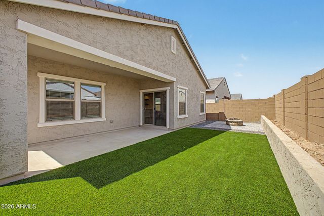 7926 W FRIER Drive, Glendale, AZ 85303