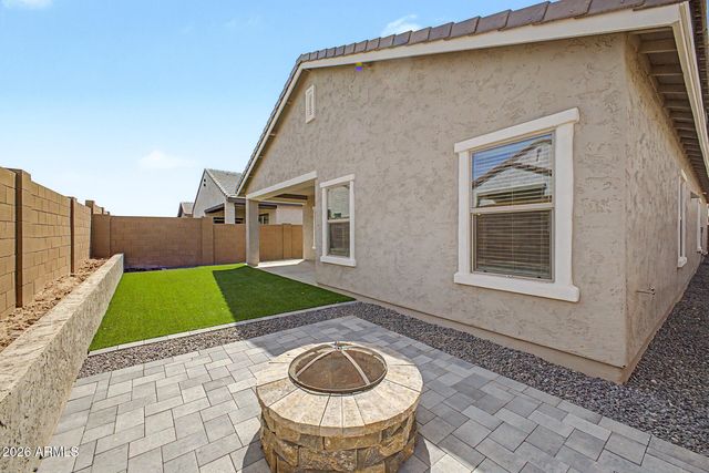 7926 W FRIER Drive, Glendale, AZ 85303