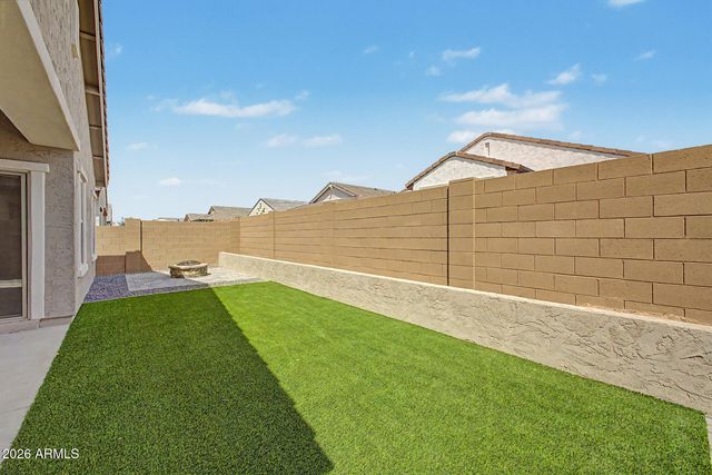 7926 W FRIER Drive, Glendale, AZ 85303