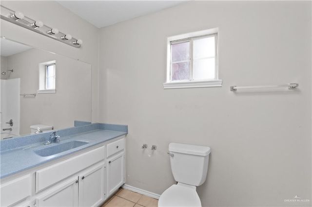 2405 Hibiscus Avenue, Mcallen, TX 78504