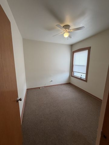 7402 S Racine Avenue 3, Chicago, IL 60636