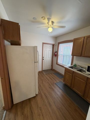 7402 S Racine Avenue 3, Chicago, IL 60636