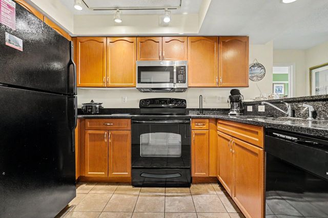 1321 S Ocean Blvd. PH10, North Myrtle Beach, SC 29582