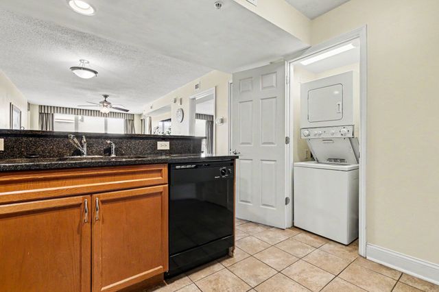 1321 S Ocean Blvd. PH10, North Myrtle Beach, SC 29582