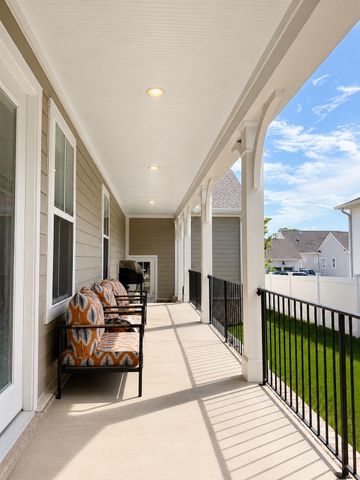 820 Goswell Dr, Nolensville, TN 37135