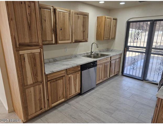 4536 W INDIANOLA Avenue, Phoenix, AZ 85031