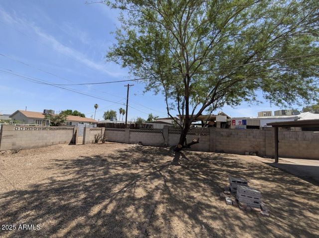4536 W INDIANOLA Avenue, Phoenix, AZ 85031