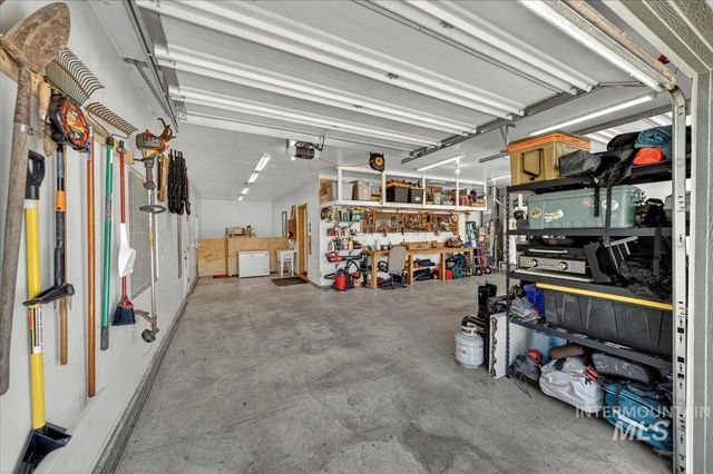 714 W Calderwood St, Meridian, ID 83642