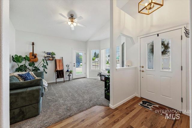 714 W Calderwood St, Meridian, ID 83642
