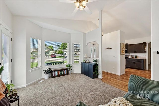 714 W Calderwood St, Meridian, ID 83642