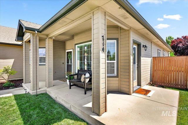 714 W Calderwood St, Meridian, ID 83642