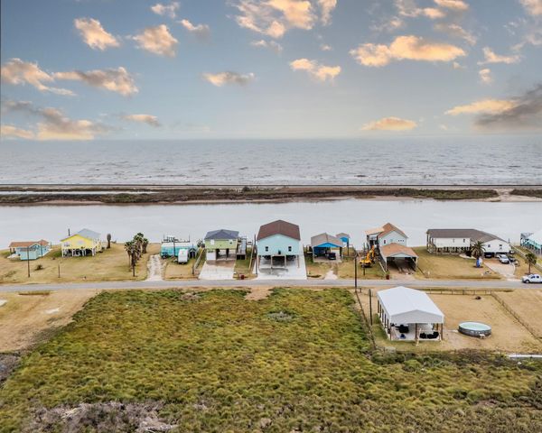 619 Private Road 675, Sargent, TX 77414