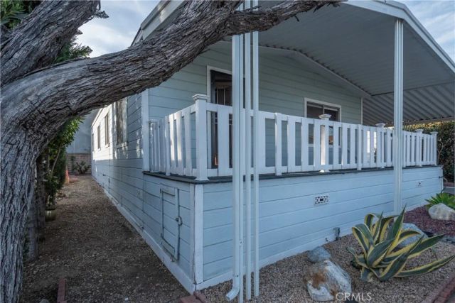 15445 Cobalt 220, Sylmar, CA 91342