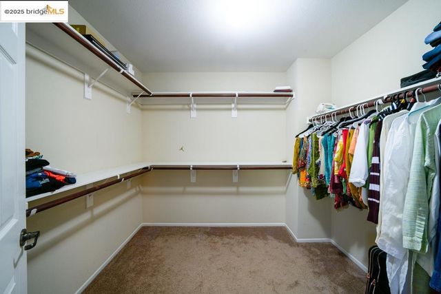 1350 Mistletoe Dr, Beaumont, CA 92223