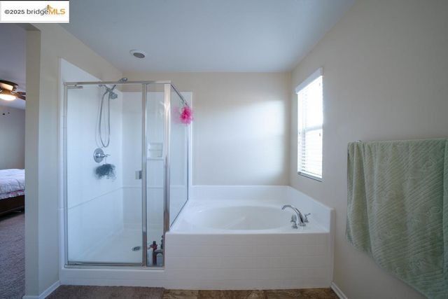 1350 Mistletoe Dr, Beaumont, CA 92223