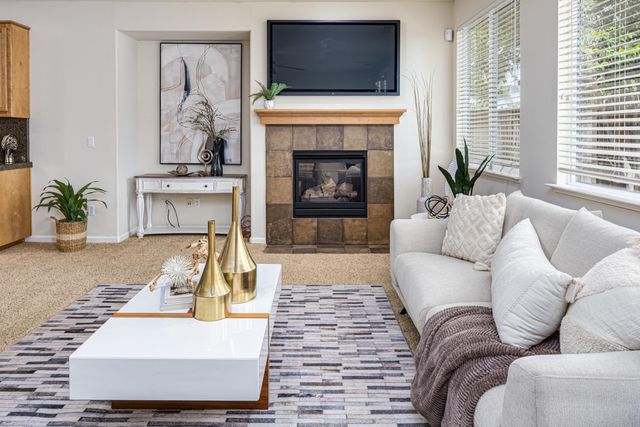 7146 Claremont Cir, Roseville, CA 95678