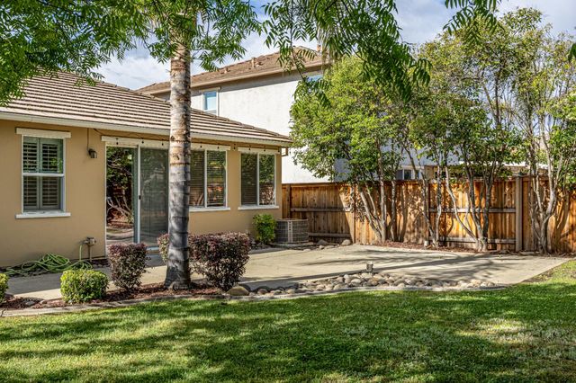 7146 Claremont Cir, Roseville, CA 95678