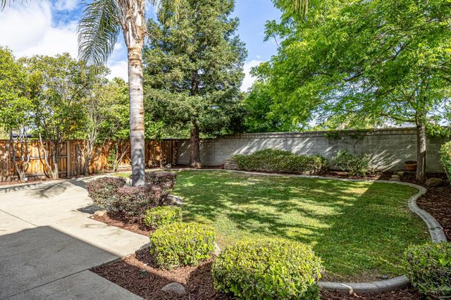 7146 Claremont Cir, Roseville, CA 95678