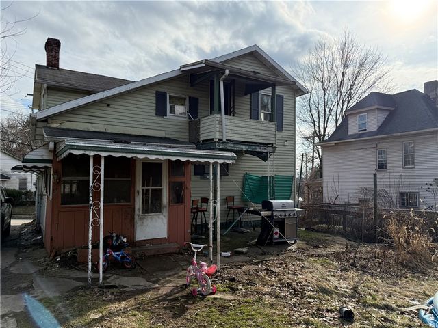 807 Butler Ave, New Castle, PA 16101