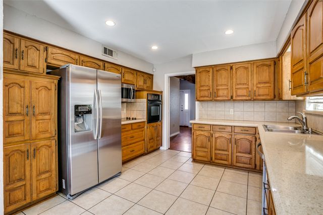 3107 Timberline Drive, Grapevine, TX 76051