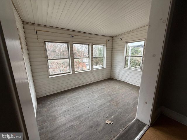 556 RADNOR AVE, Baltimore, MD 21212