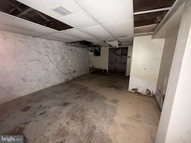 556 RADNOR AVE, Baltimore, MD 21212