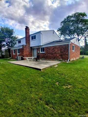 23884 Rutland Avenue, Southfield, MI 48075
